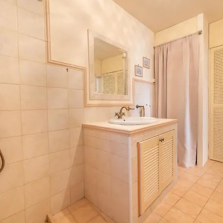 Sabina By Interhome * Torre Suda